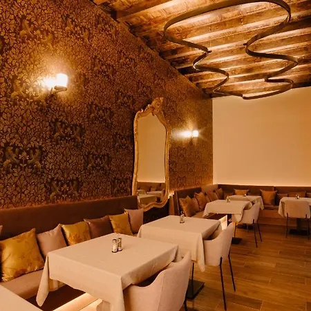 Casa Del Cardenal 아파트
